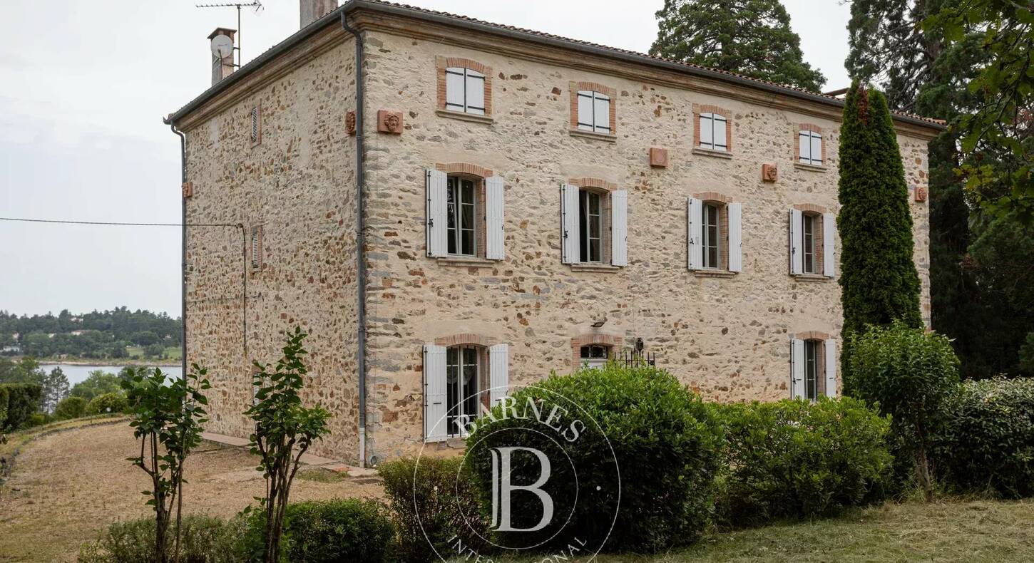 Show - BARNES Agency, luxury real estate in Toulouse