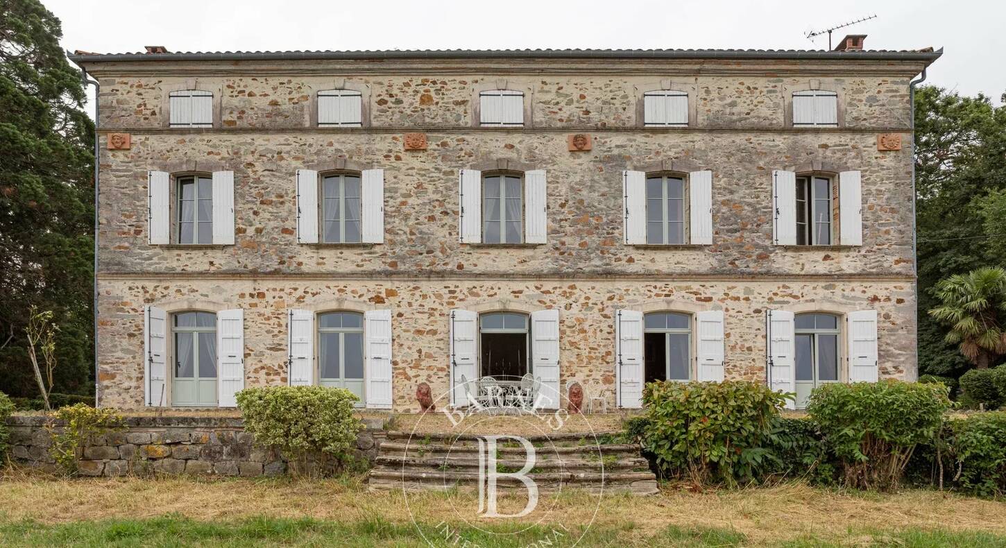 Show - BARNES Agency, luxury real estate in Toulouse