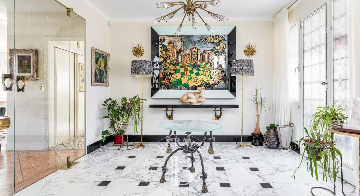 Show - BARNES Agency, luxury real estate in Toulouse