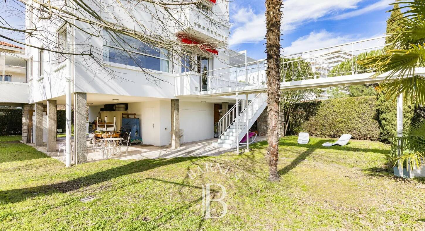 Show - BARNES Agency, luxury real estate in Toulouse