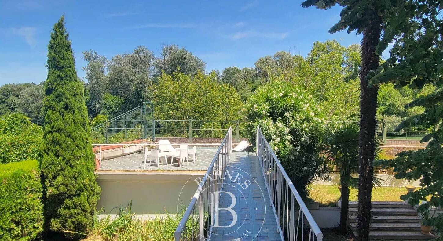 Show - BARNES Toulouse - Immobilier de luxe, appartements et maisons de prestige à Toulouse