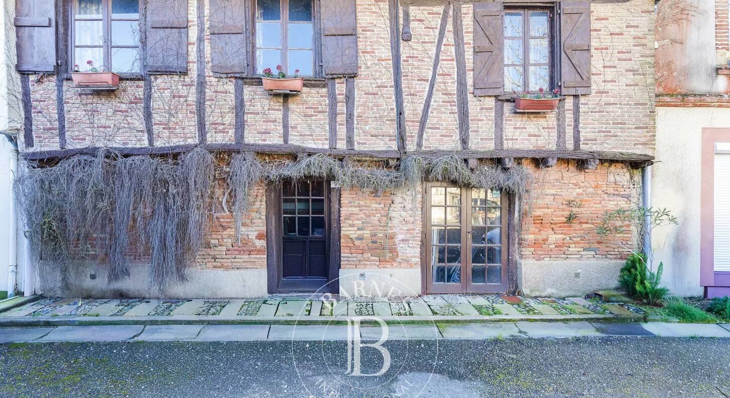 Show - BARNES Toulouse - Immobilier de luxe, appartements et maisons de prestige à Toulouse