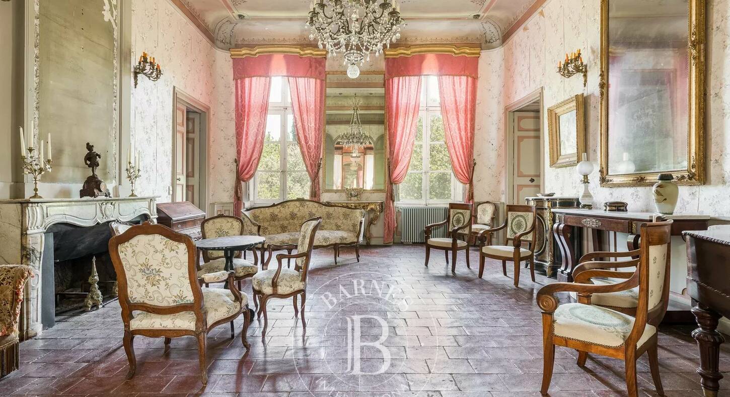 Show - BARNES Toulouse - Immobilier de luxe, appartements et maisons de prestige à Toulouse