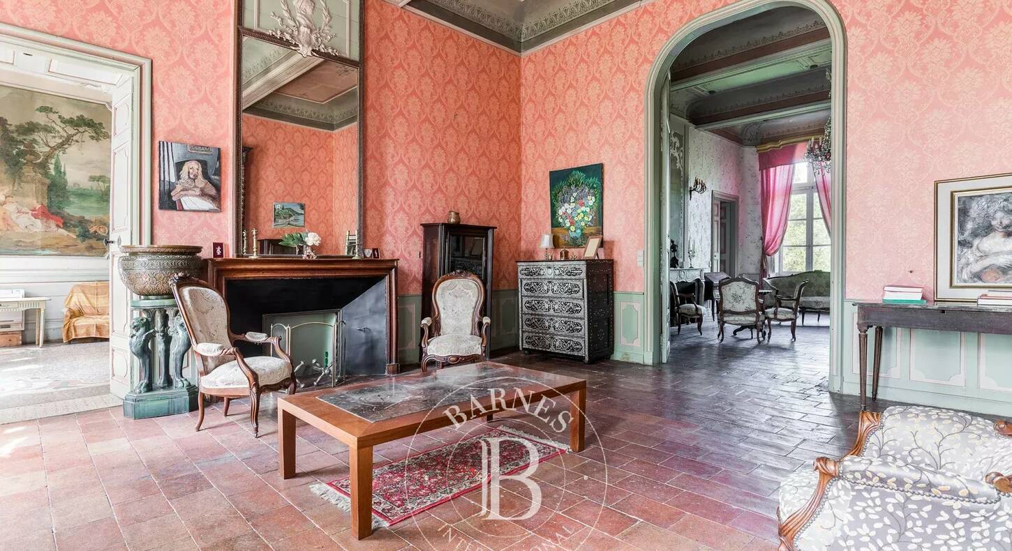 Show - BARNES Toulouse - Immobilier de luxe, appartements et maisons de prestige à Toulouse