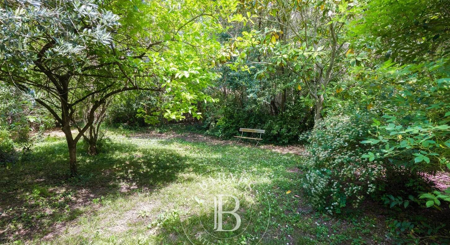 Show - BARNES Toulouse - Immobilier de luxe, appartements et maisons de prestige à Toulouse