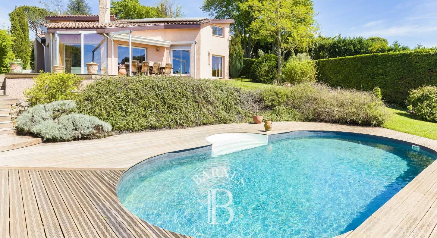 Show - BARNES Toulouse - Immobilier de luxe, appartements et maisons de prestige à Toulouse