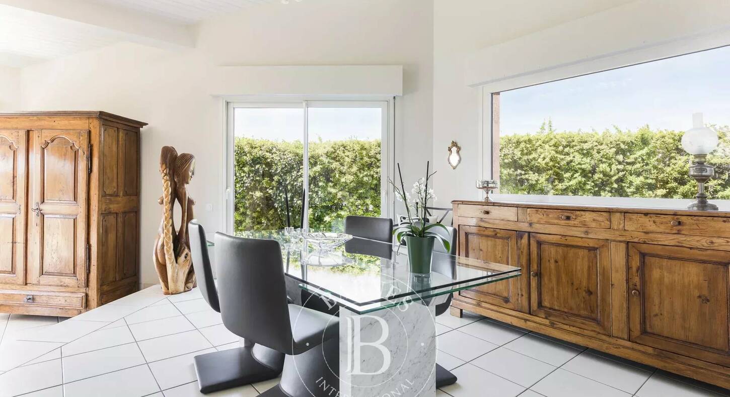 Show - BARNES Toulouse - Immobilier de luxe, appartements et maisons de prestige à Toulouse