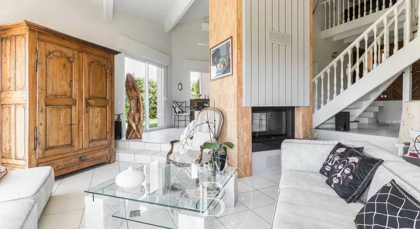 Show - BARNES Toulouse - Immobilier de luxe, appartements et maisons de prestige à Toulouse