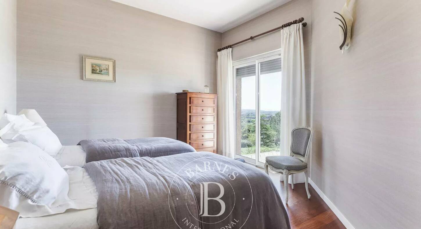 Show - BARNES Toulouse - Immobilier de luxe, appartements et maisons de prestige à Toulouse