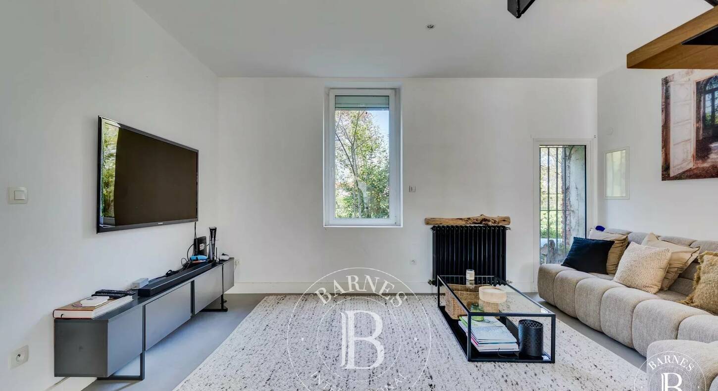 Show - BARNES Agency, luxury real estate in Toulouse