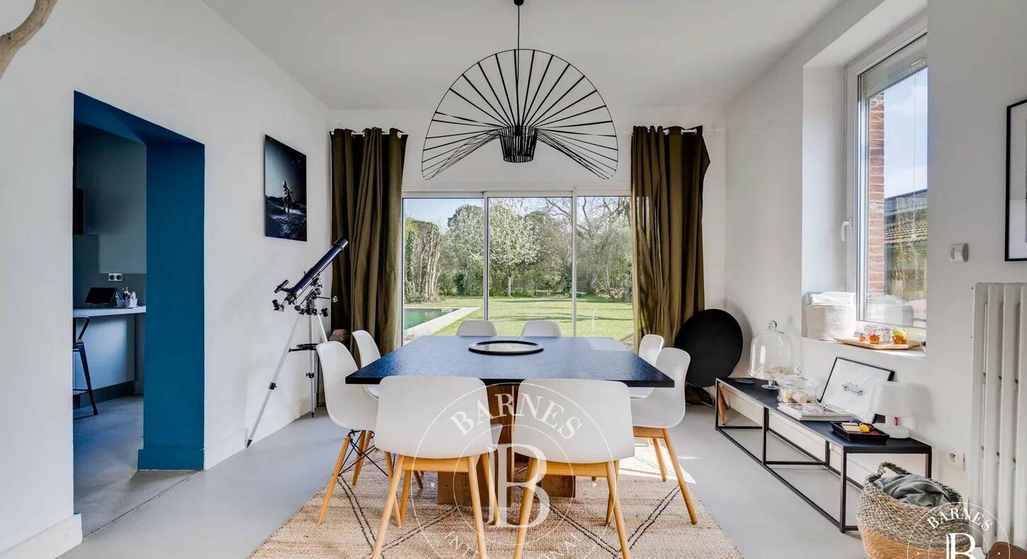 Show - BARNES Agency, luxury real estate in Toulouse