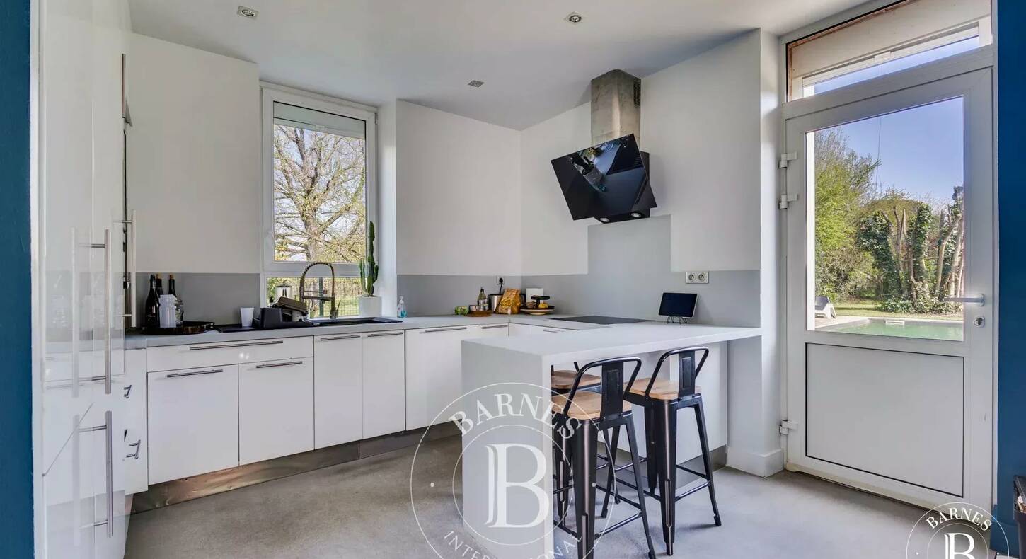 Show - BARNES Agency, luxury real estate in Toulouse