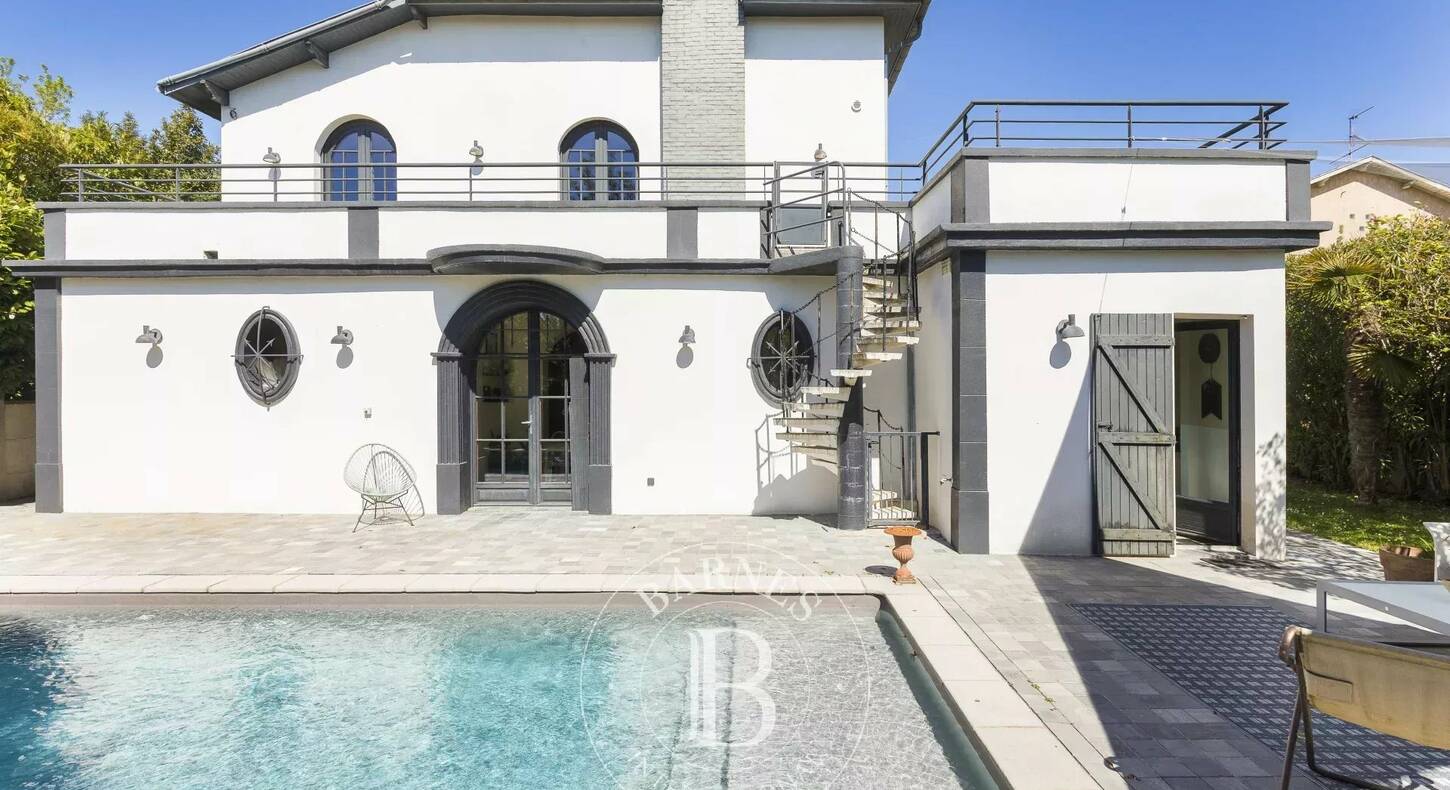 Show - BARNES Toulouse - Immobilier de luxe, appartements et maisons de prestige à Toulouse