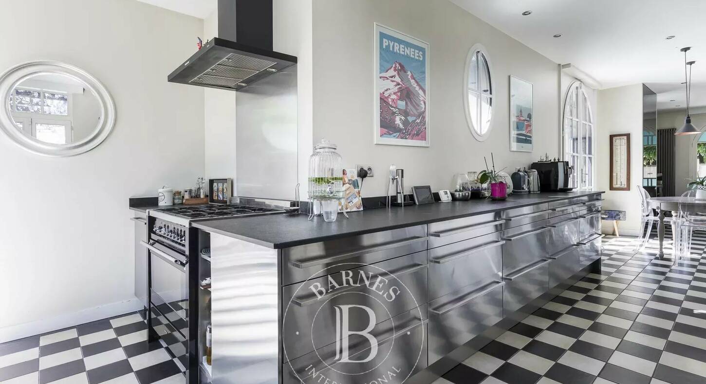 Show - BARNES Toulouse - Immobilier de luxe, appartements et maisons de prestige à Toulouse