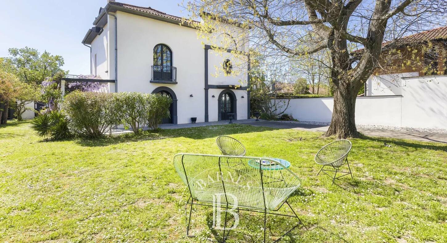 Show - BARNES Toulouse - Immobilier de luxe, appartements et maisons de prestige à Toulouse