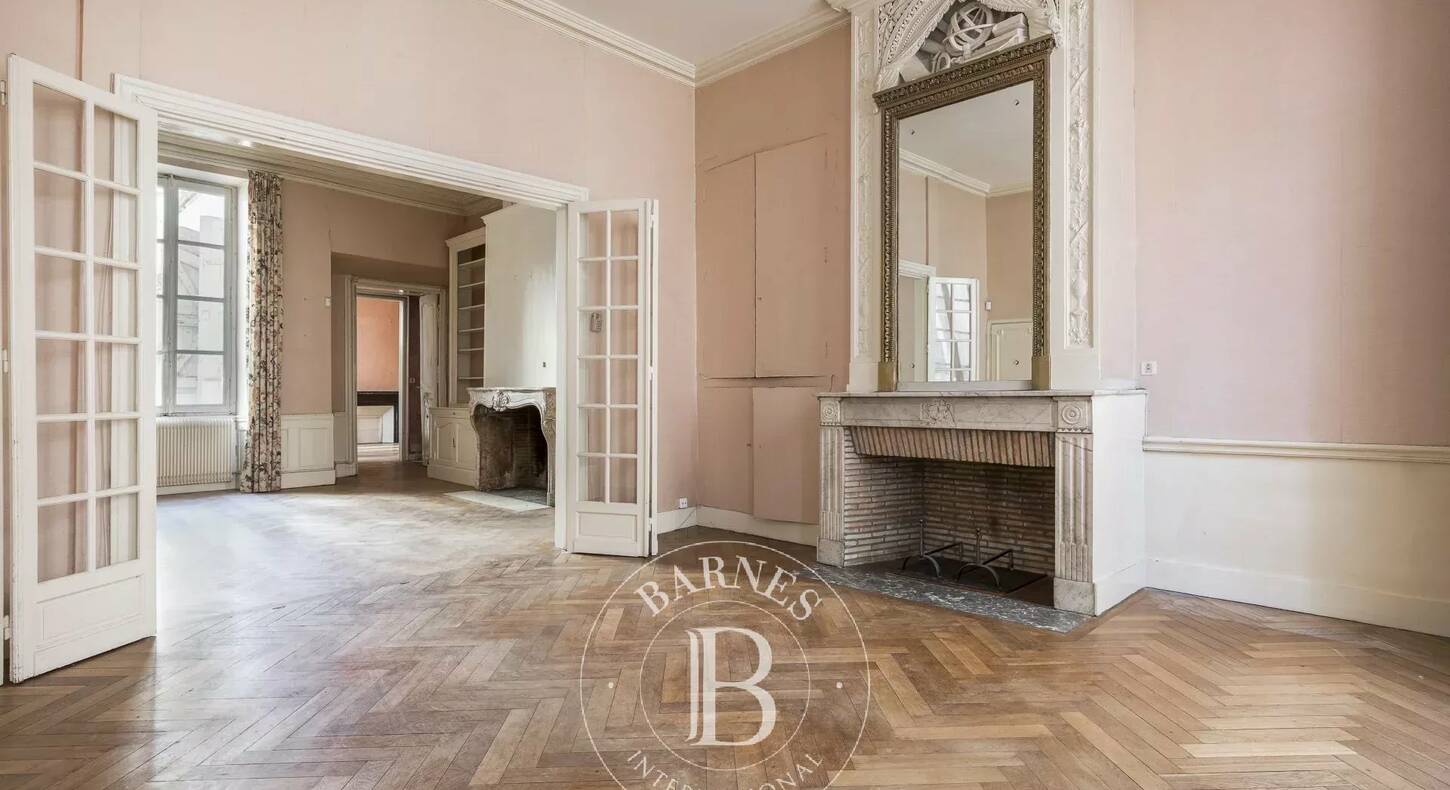 Show - BARNES Toulouse - Immobilier de luxe, appartements et maisons de prestige à Toulouse
