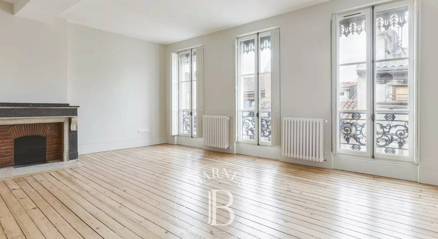 Show - BARNES Toulouse - Immobilier de luxe, appartements et maisons de prestige à Toulouse