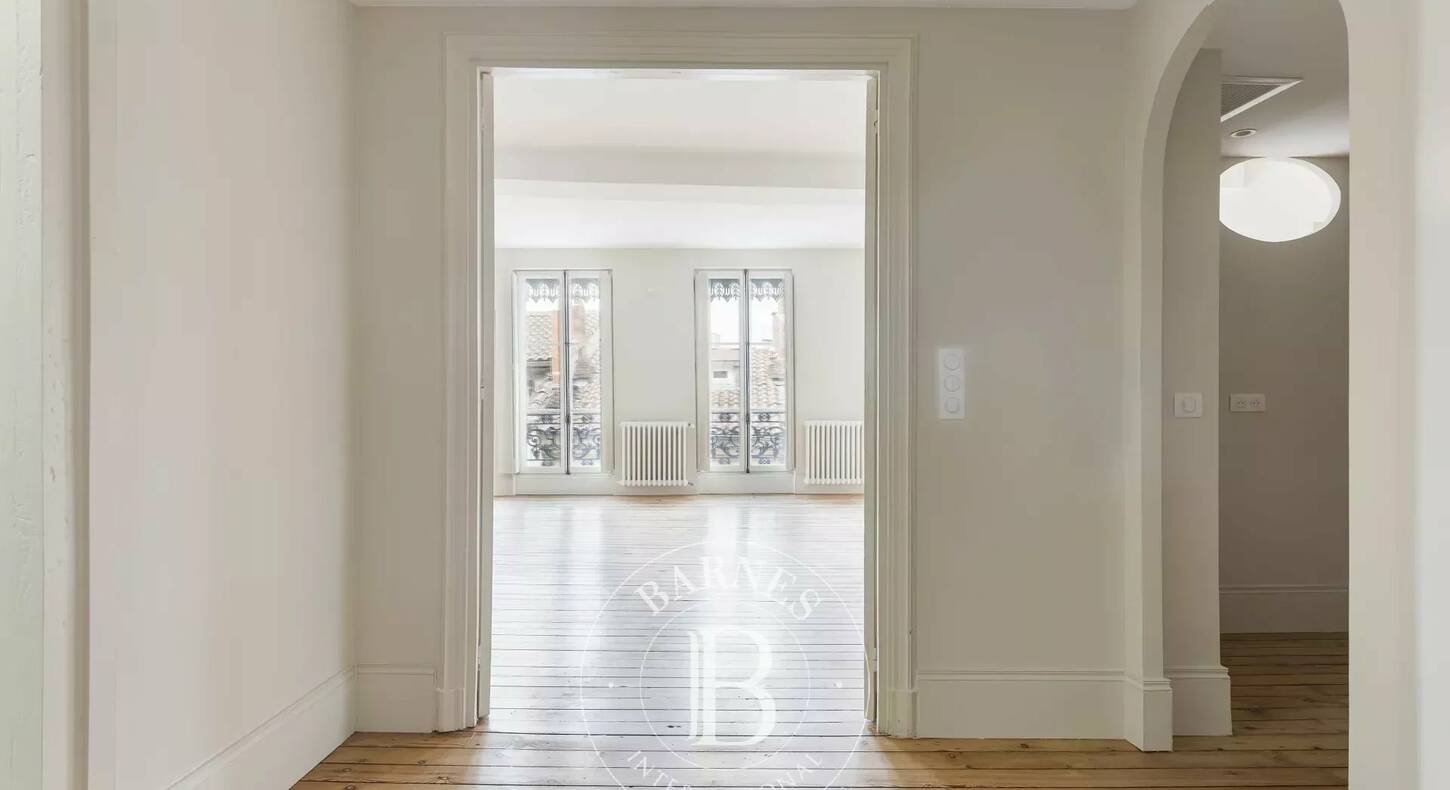Show - BARNES Toulouse - Immobilier de luxe, appartements et maisons de prestige à Toulouse
