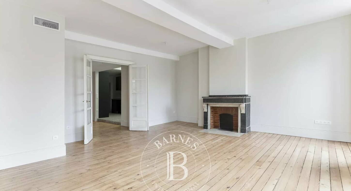 Show - BARNES Toulouse - Immobilier de luxe, appartements et maisons de prestige à Toulouse