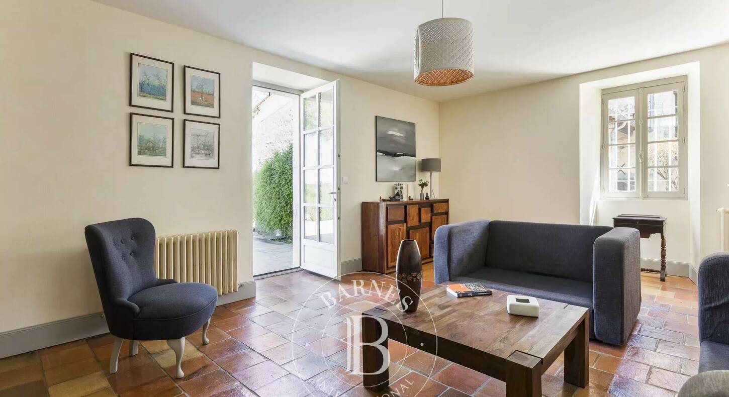 Show - BARNES Agency, luxury real estate in Toulouse