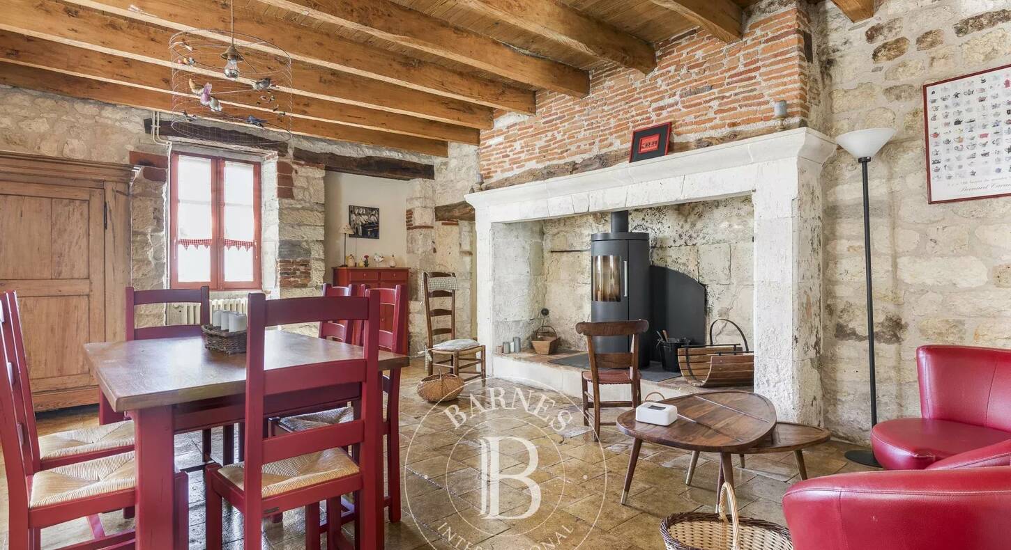 Show - BARNES Agency, luxury real estate in Toulouse