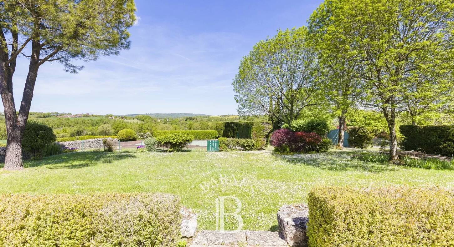 Show - BARNES Agency, luxury real estate in Toulouse
