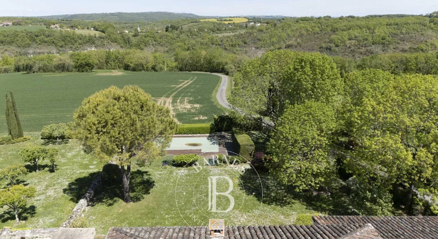 Show - BARNES Agency, luxury real estate in Toulouse