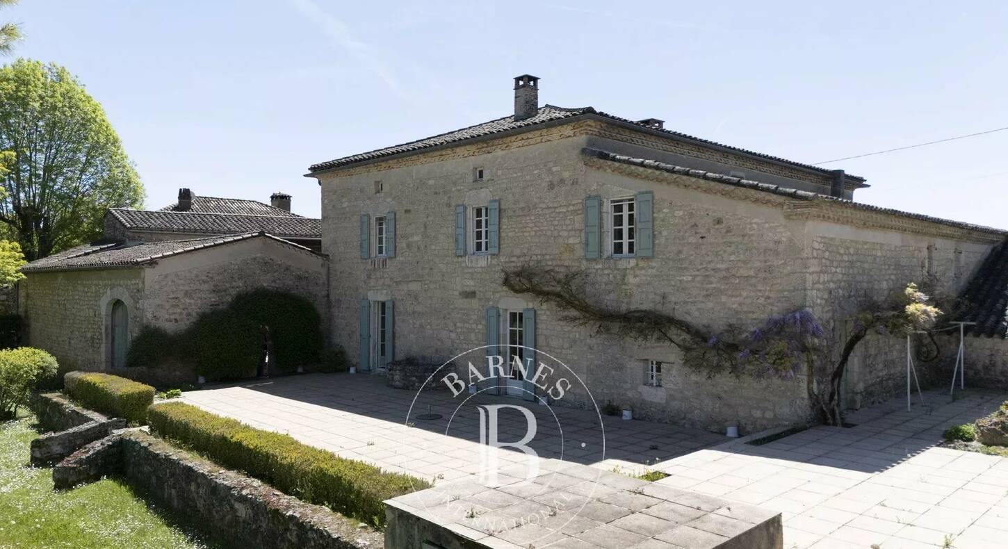 Show - BARNES Agency, luxury real estate in Toulouse