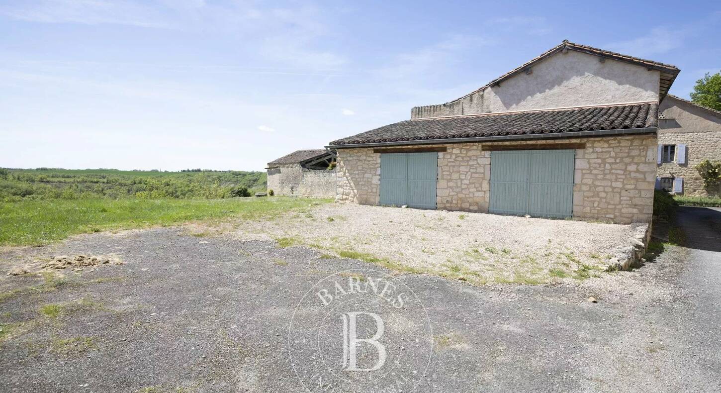 Show - BARNES Agency, luxury real estate in Toulouse