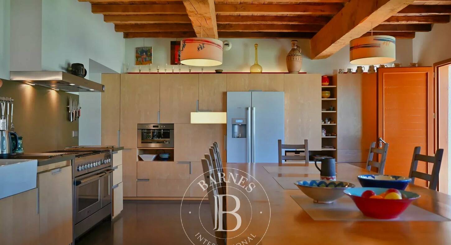 Show - BARNES Toulouse - Immobilier de luxe, appartements et maisons de prestige à Toulouse