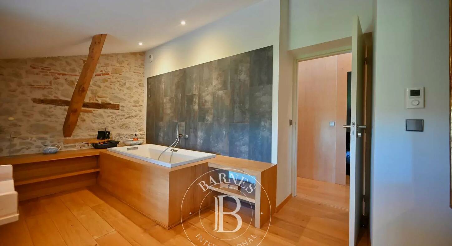 Show - BARNES Toulouse - Immobilier de luxe, appartements et maisons de prestige à Toulouse