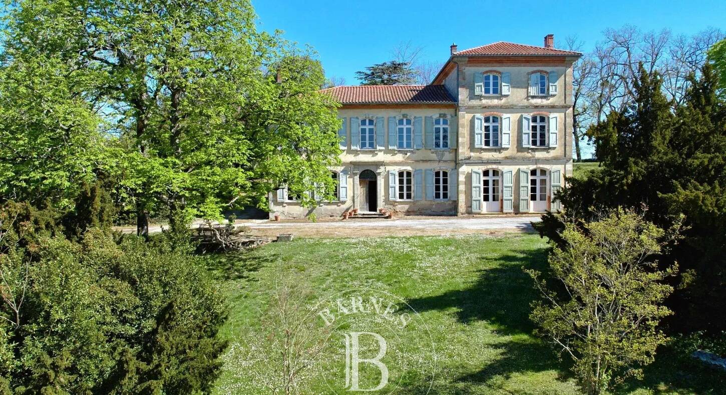 Show - BARNES Agency, luxury real estate in Toulouse