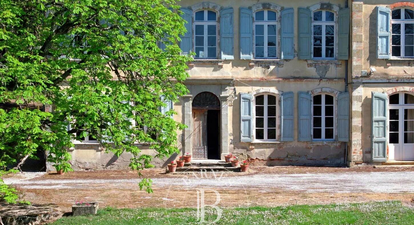 Show - BARNES Agency, luxury real estate in Toulouse
