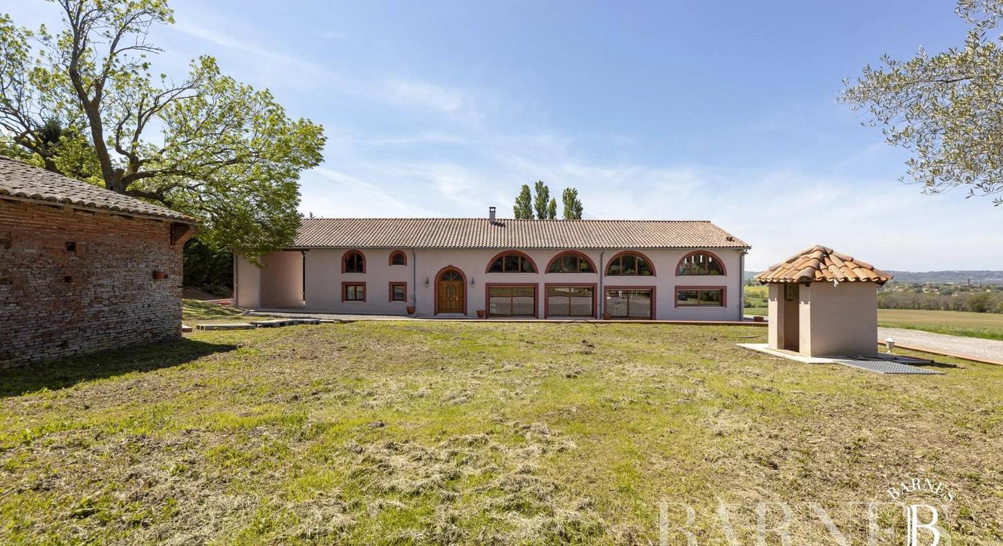 Show - BARNES Agency, luxury real estate in Toulouse