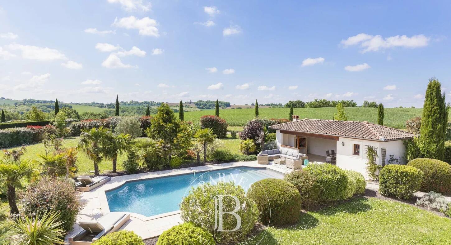 Show - BARNES Agency, luxury real estate in Toulouse