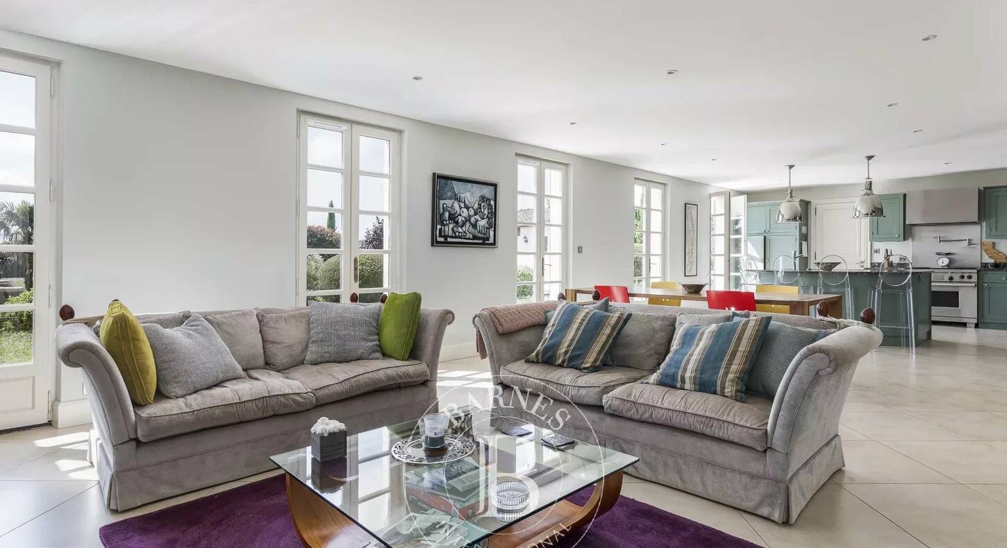 Show - BARNES Agency, luxury real estate in Toulouse
