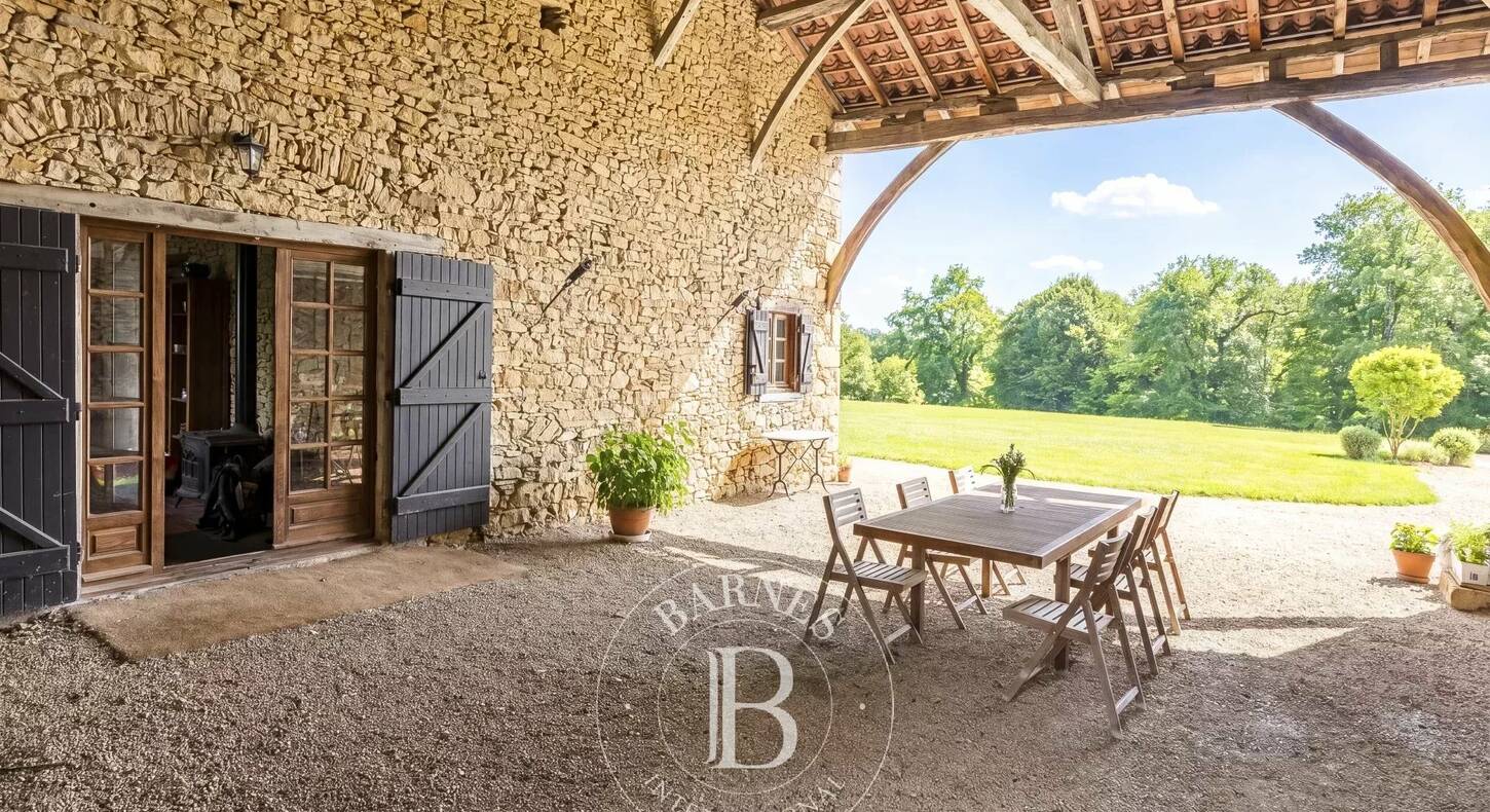 Show - BARNES Agency, luxury real estate in Toulouse