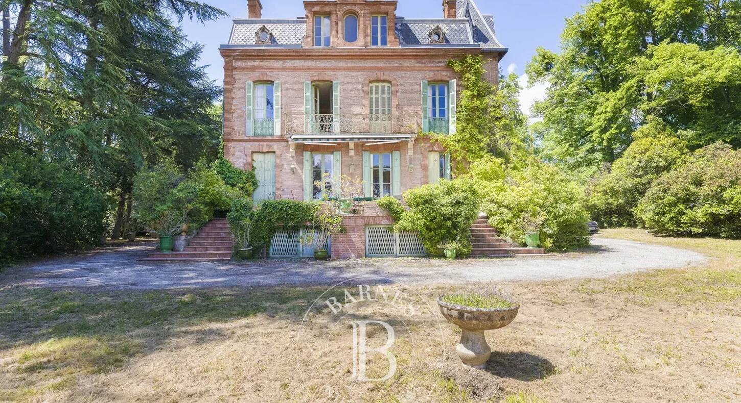 Show - BARNES Agency, luxury real estate in Toulouse