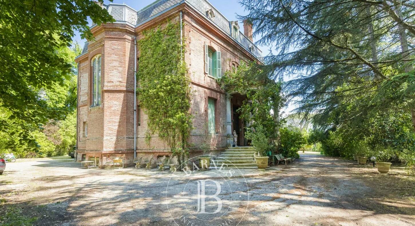 Show - BARNES Agency, luxury real estate in Toulouse