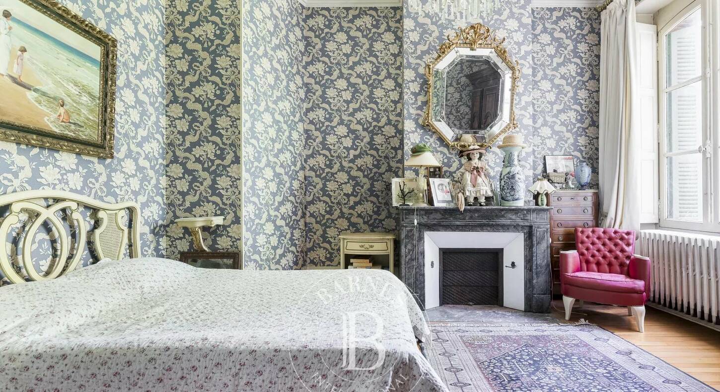 Show - BARNES Agency, luxury real estate in Toulouse