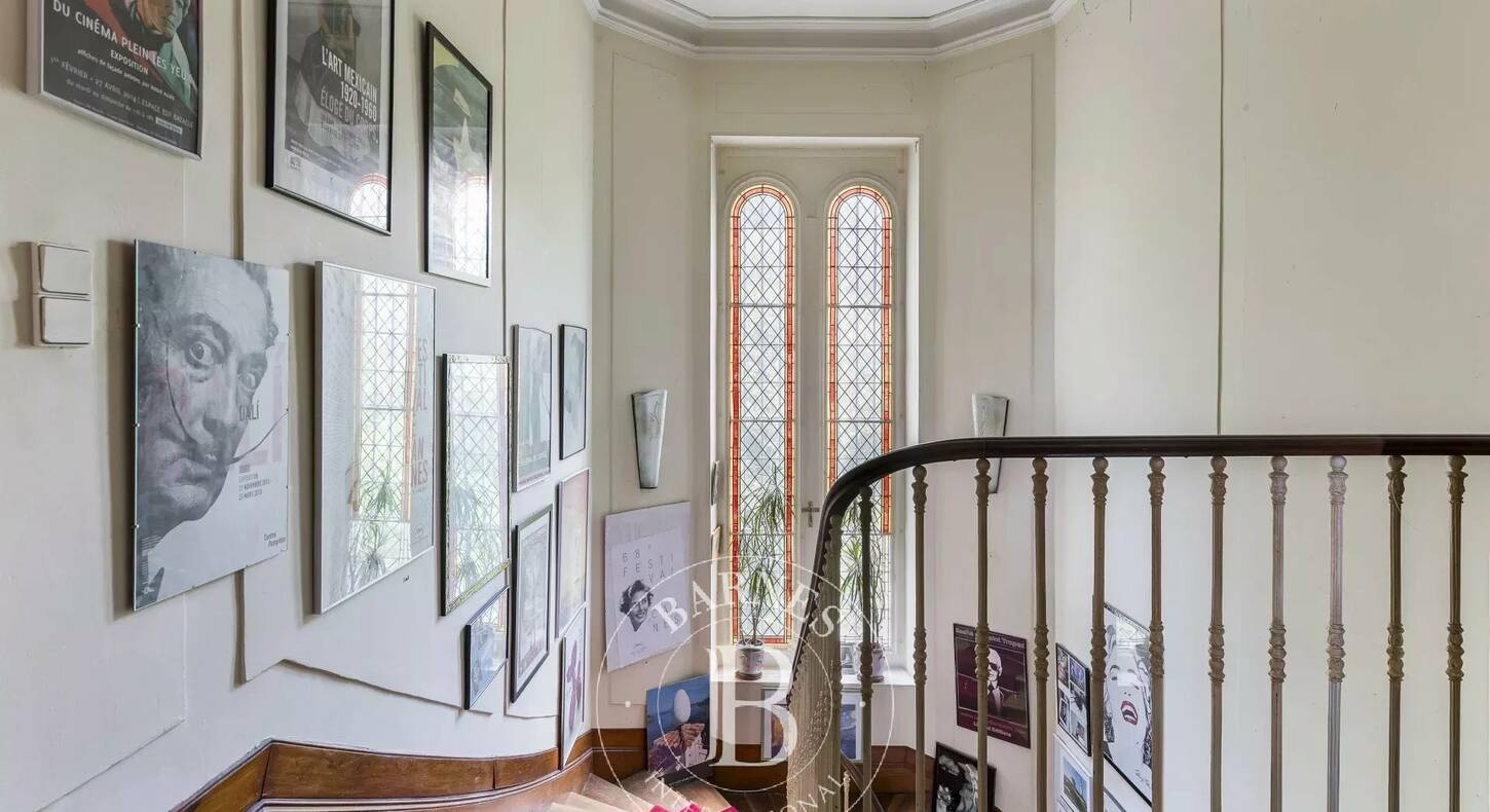 Show - BARNES Agency, luxury real estate in Toulouse