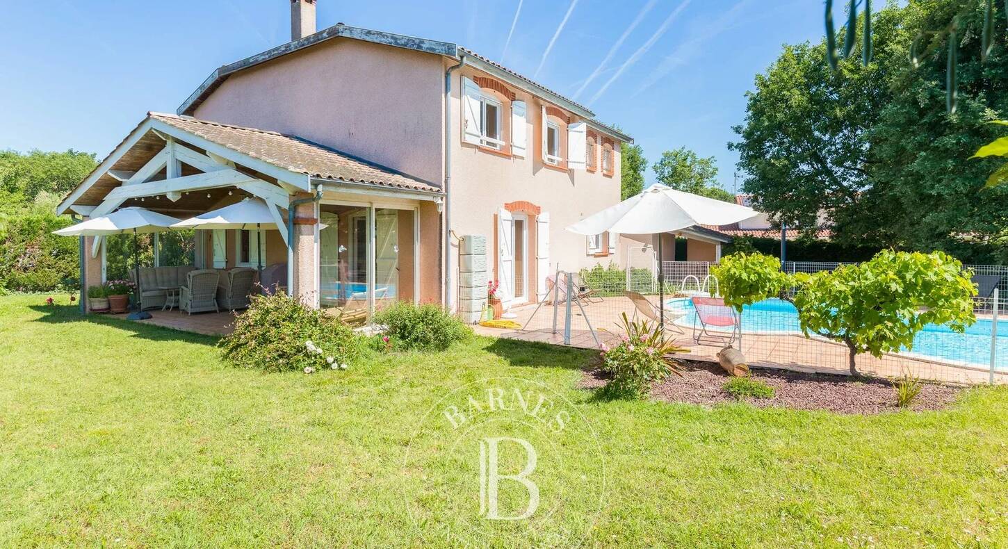 Show - BARNES Agency, luxury real estate in Toulouse