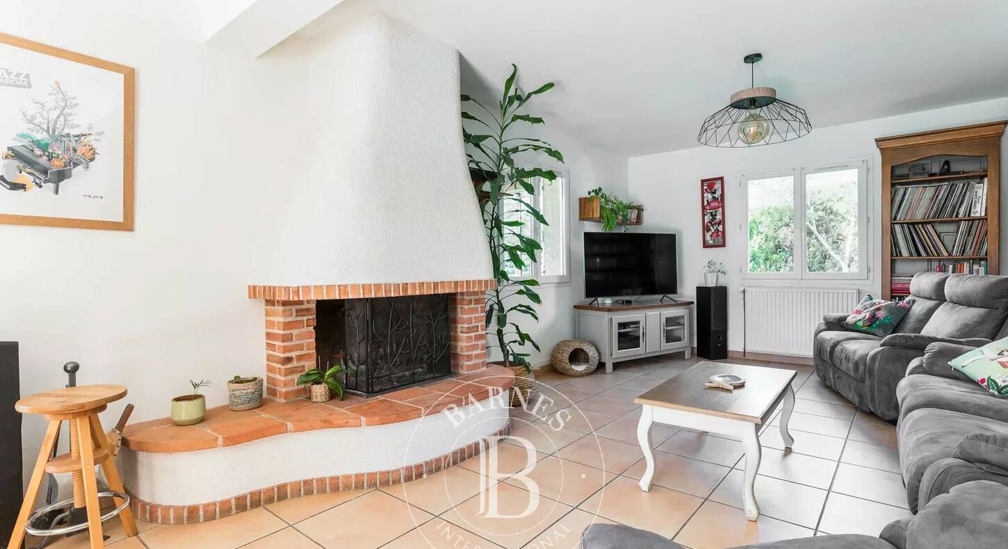 Show - BARNES Agency, luxury real estate in Toulouse