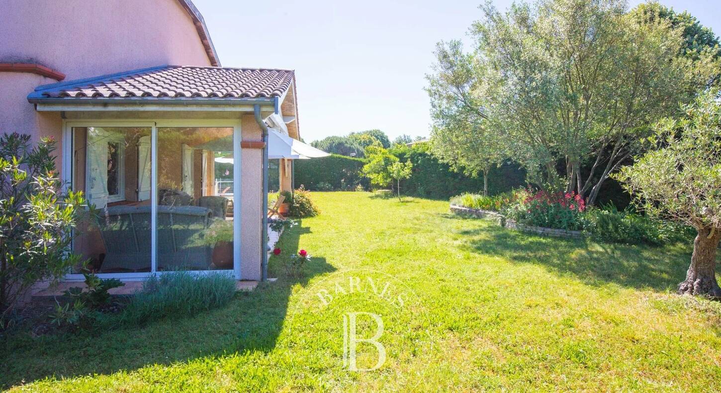 Show - BARNES Agency, luxury real estate in Toulouse