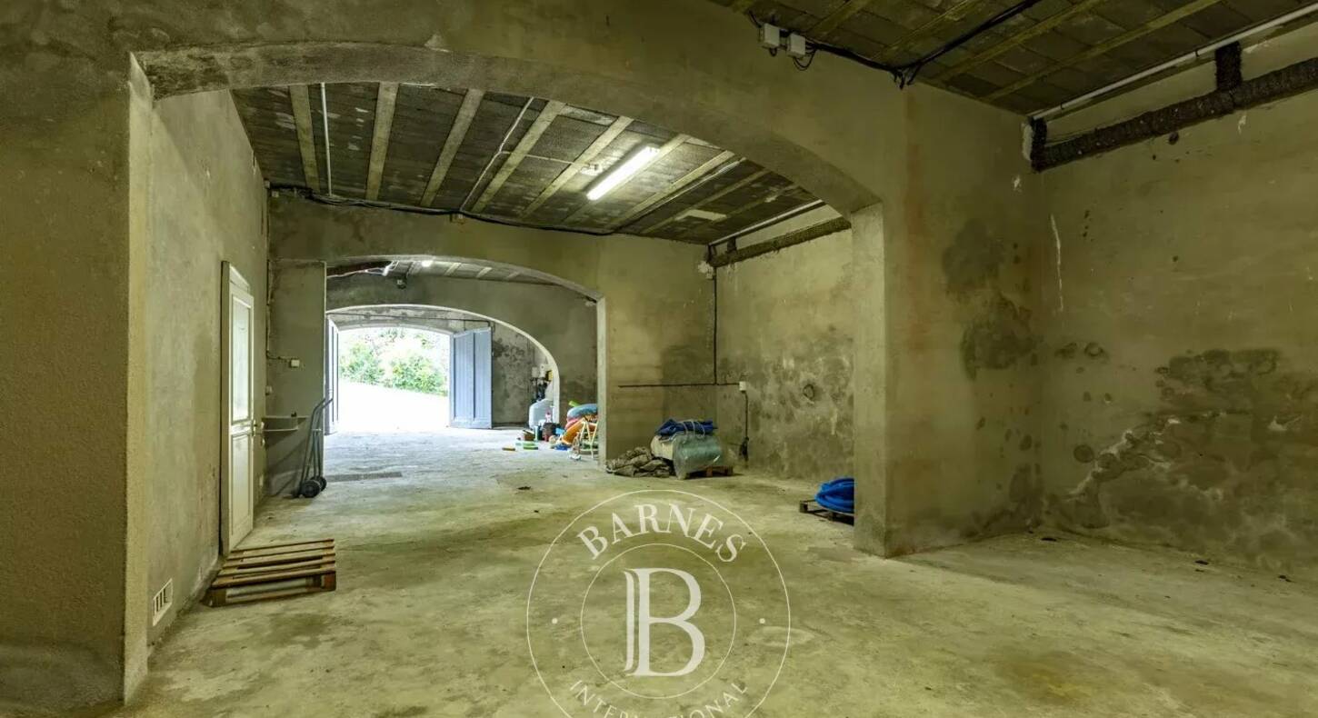 Show - BARNES Toulouse - Immobilier de luxe, appartements et maisons de prestige à Toulouse