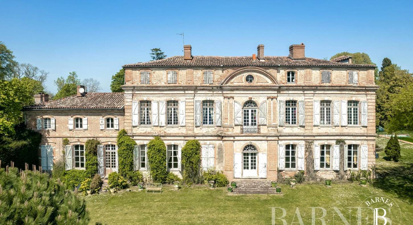 Show - BARNES Agency, luxury real estate in Toulouse