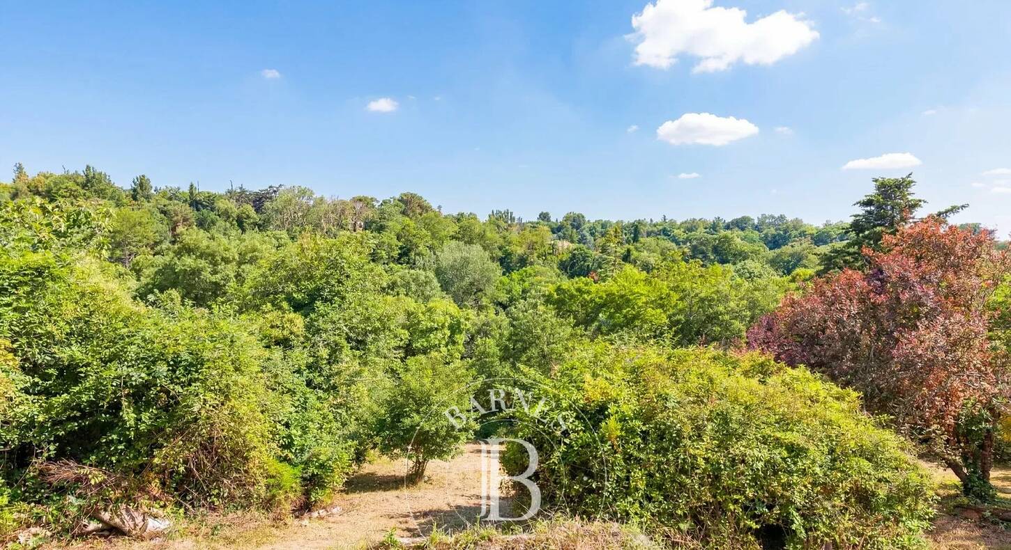 Show - BARNES Agency, luxury real estate in Toulouse