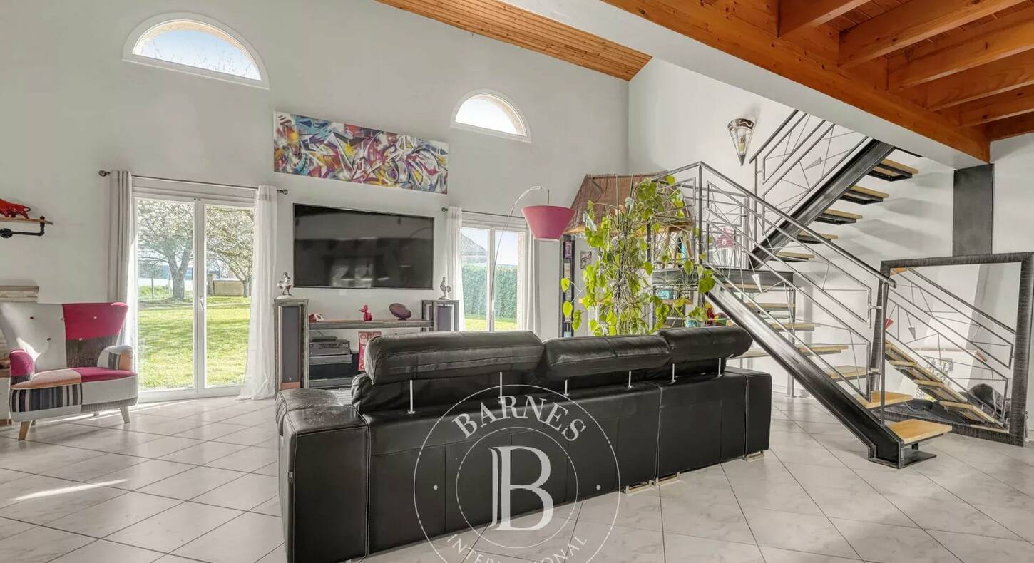 Show - BARNES Agency, luxury real estate in Toulouse
