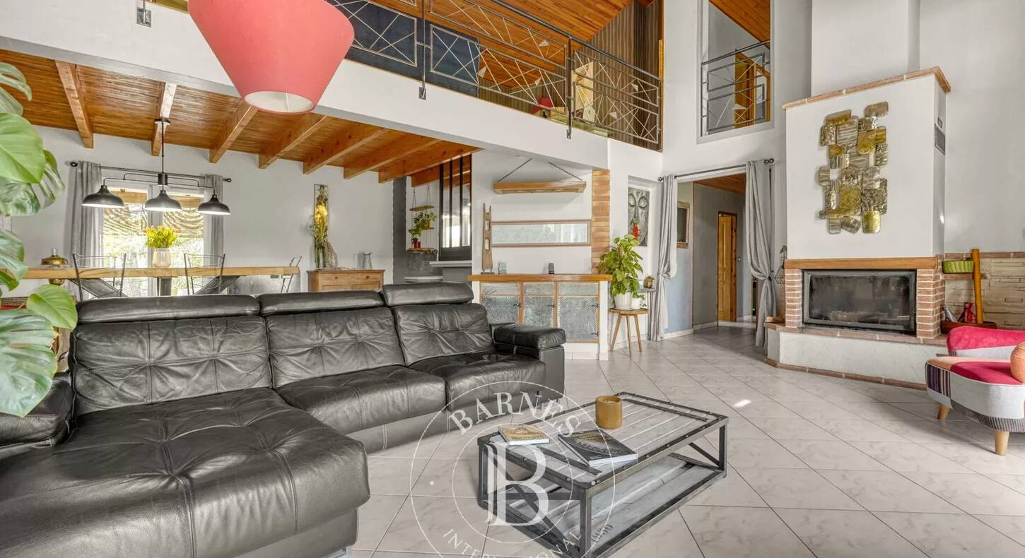 Show - BARNES Agency, luxury real estate in Toulouse