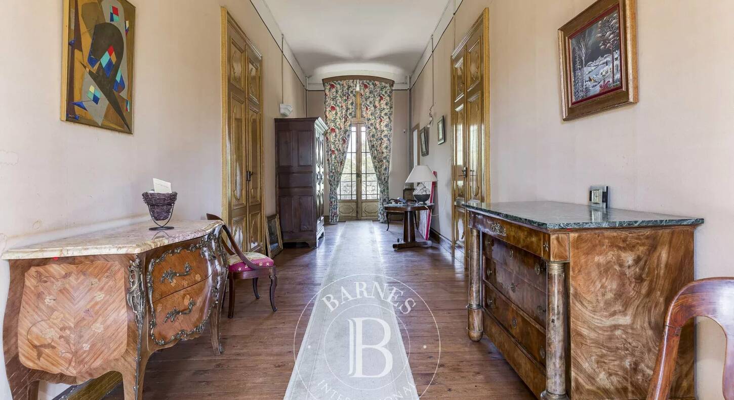 Show - BARNES Toulouse - Immobilier de luxe, appartements et maisons de prestige à Toulouse